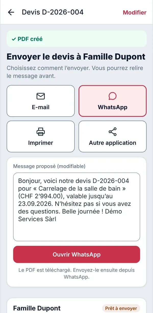Envoyer le devis à Famille Dupont : WhatsApp choisi, message proposé déjà écrit, bouton Ouvrir WhatsApp.